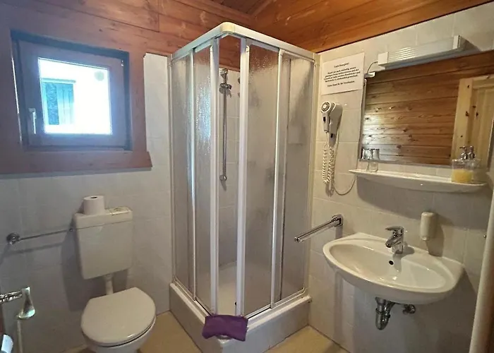 Abb Sportcenter Gaensefurth, Doppelzimmer Ohne Kueche, Standard Doppelzimmer Mit Kueche 3* Hecklingen (Salzlandkreis)